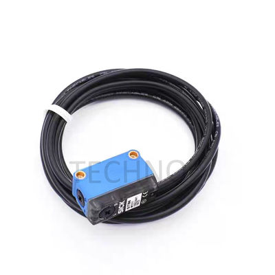 W12-2 Sensor de distancia láser enfermo de plástico IO-Link 2mW/Sr Ajuste del cable