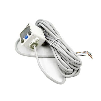 SMC ZSE30A-01-N Interruptor de presión digital Presión de vacío R1/8 Pantalla de dos colores NPN Colector abierto 1 salida