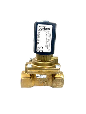 00301170 BURKERT 5404 G1/2 2/2 Normalmente abierto 12 Agujero de flujo FKM (Fluorrubber) Cuerpo de válvula de latón sellado AC24V 8W 1-32bar