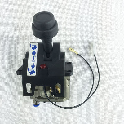 4CV-D Cuatro agujeros camión de descarga válvulas de control de combinación válvula de control manual del automóvil