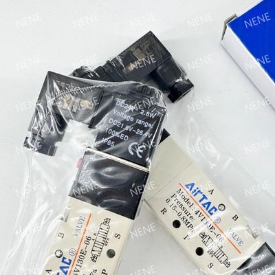 4V230C-08 válvula electromagnética AIRTAC para fluidos de precisión Regla 5 puerto 3 posición