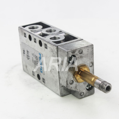 MFH-5-1/8 9982 Válvula solenoide 5/2, retorno por muelle 1.8-8 bar G 1/8, Bobina se vende por separado