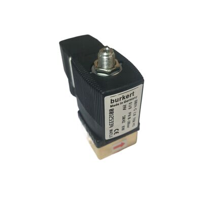 Burkert 00134240 Válvula de solenoide 6013 de acción directa G1/8 2/2 NC 2.5 mm Oficio FKM Sello Cuerpo de latón 24VDC 8W 0-10bar
