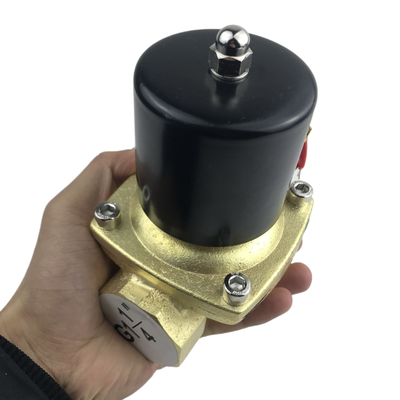 0 a 0,5 MPa válvula de aceite ligera con orificios de 20 mm diseñada para garantizar un rendimiento constante en el control del flujo de aceite