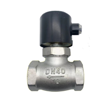 Válvula solenoide de material de sellado de PTFE diseñada para sistemas de agua caliente que garantizan un funcionamiento preciso y de larga duración
