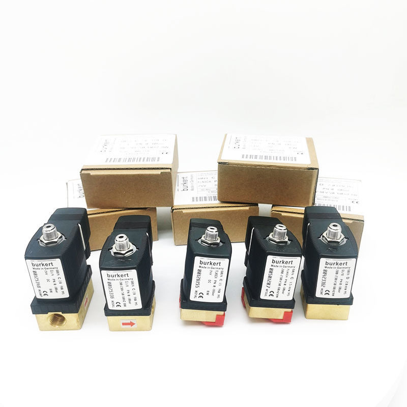 Válvula de solenoide Burkert 00125301 6013 24V de voltaje continuo 1/4 conexión de puerto