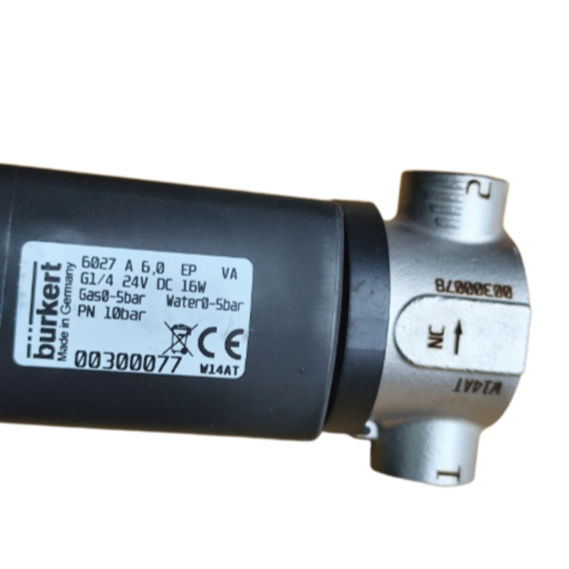 Presión 0 a 20 bar Válvula solenoide neumática Voltaje de 24 V CC Solución de tamaño de puerto 1/2 para aplicaciones neumáticas industriales 178275